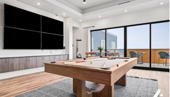 Entertainment Lounges